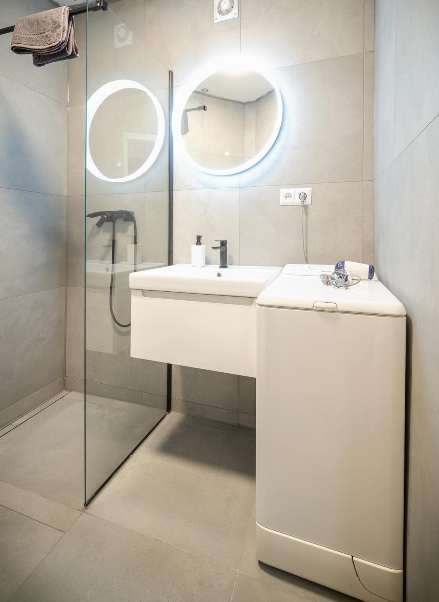 Modern Apartment In Historic City Center Old Town ブラチスラヴァ エクステリア 写真